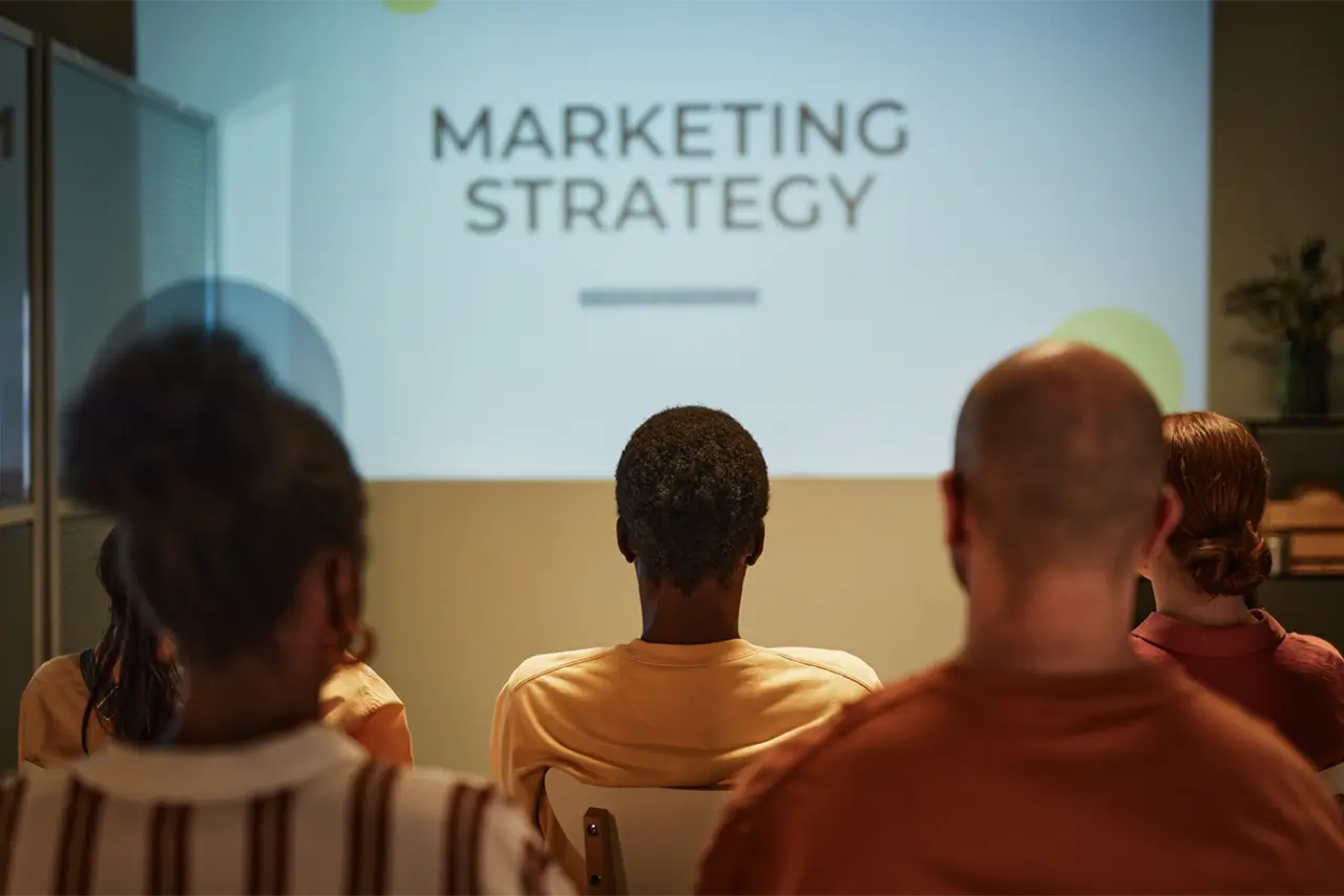 DinoMasters - Dia 01 - Estratégias de Marketing