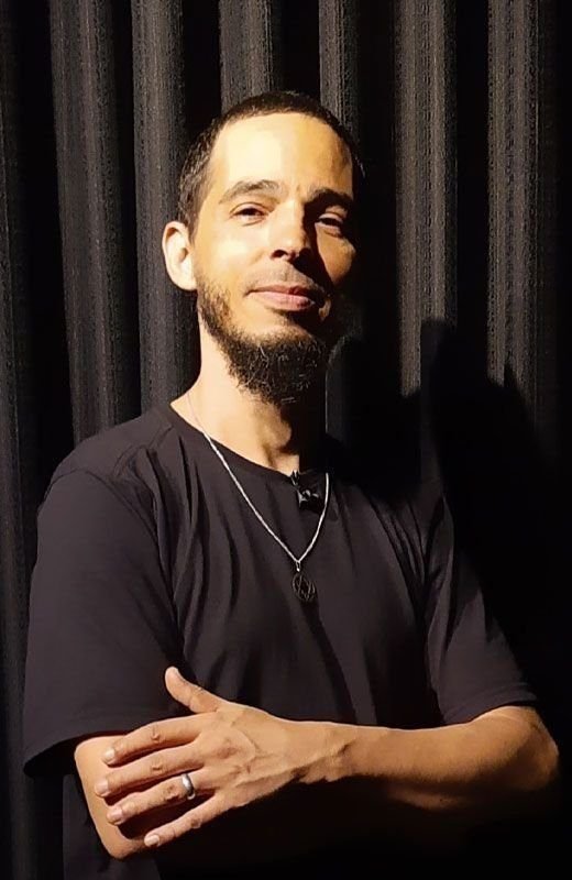 Roberto Dino - Especialista em Publicidade e Marketing